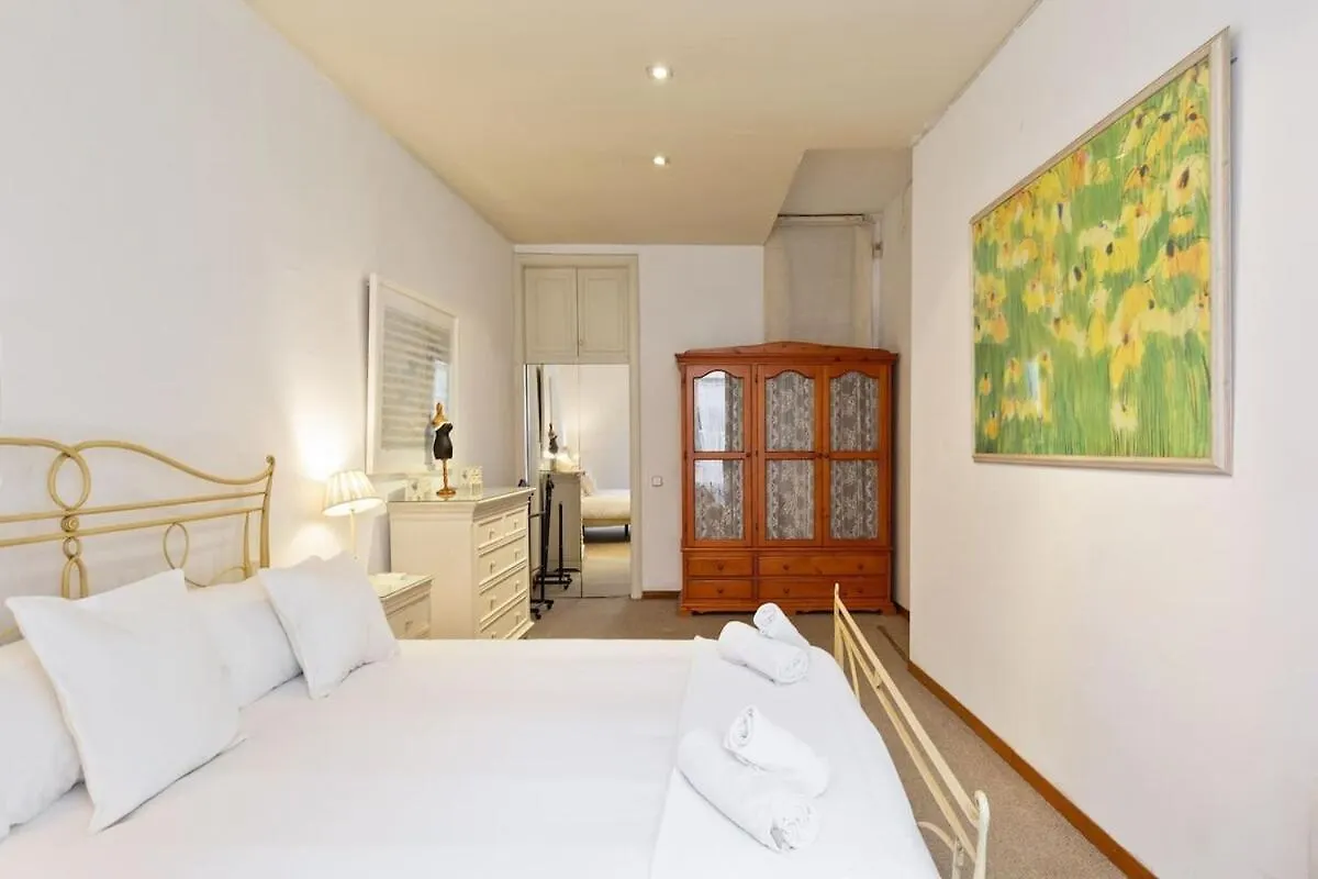 Huge Historic 5Bd With Private Terrace! Apartment Barcelona 0*,  Spain