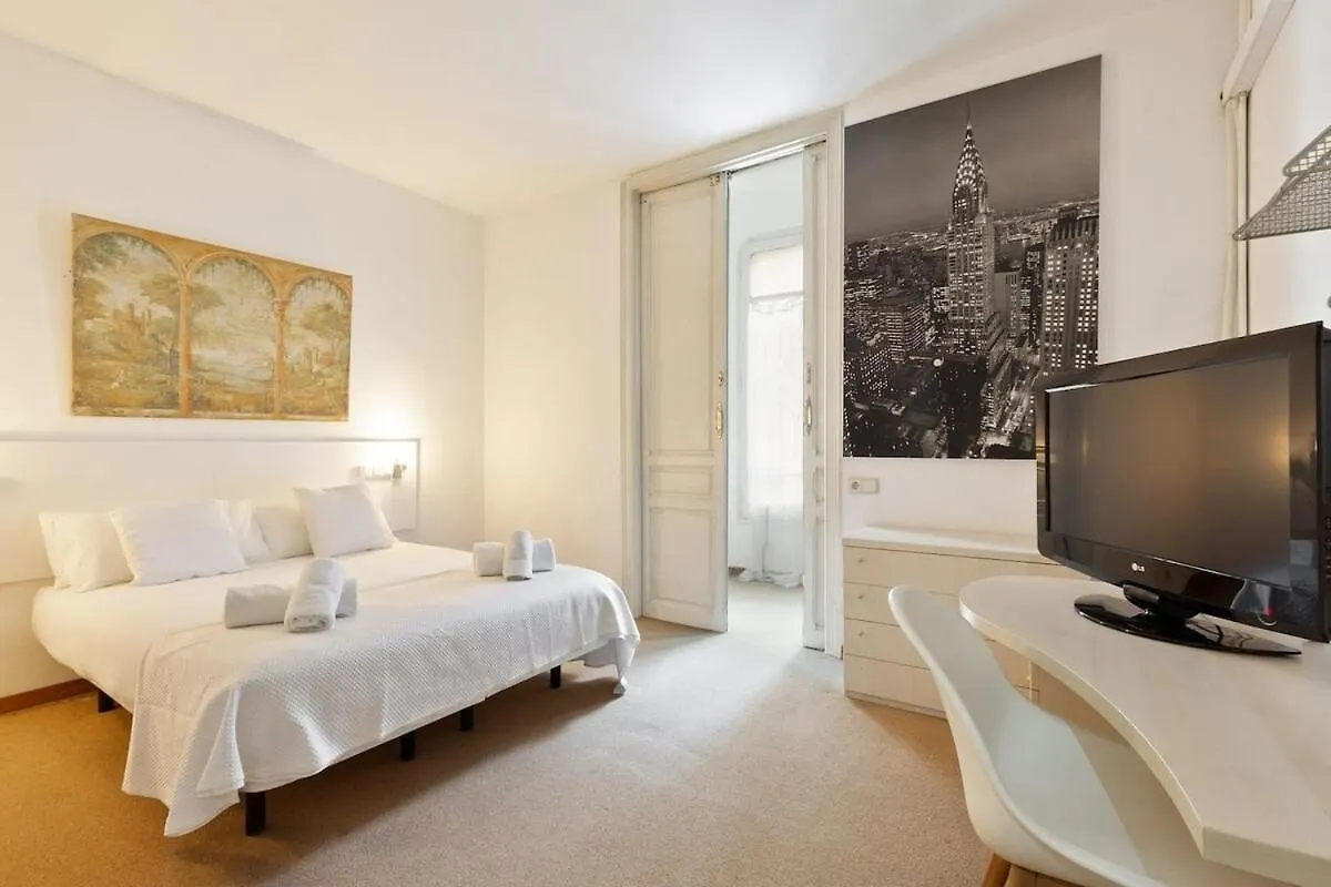 Huge Historic 5Bd With Private Terrace! Διαμέρισμα Βαρκελώνη